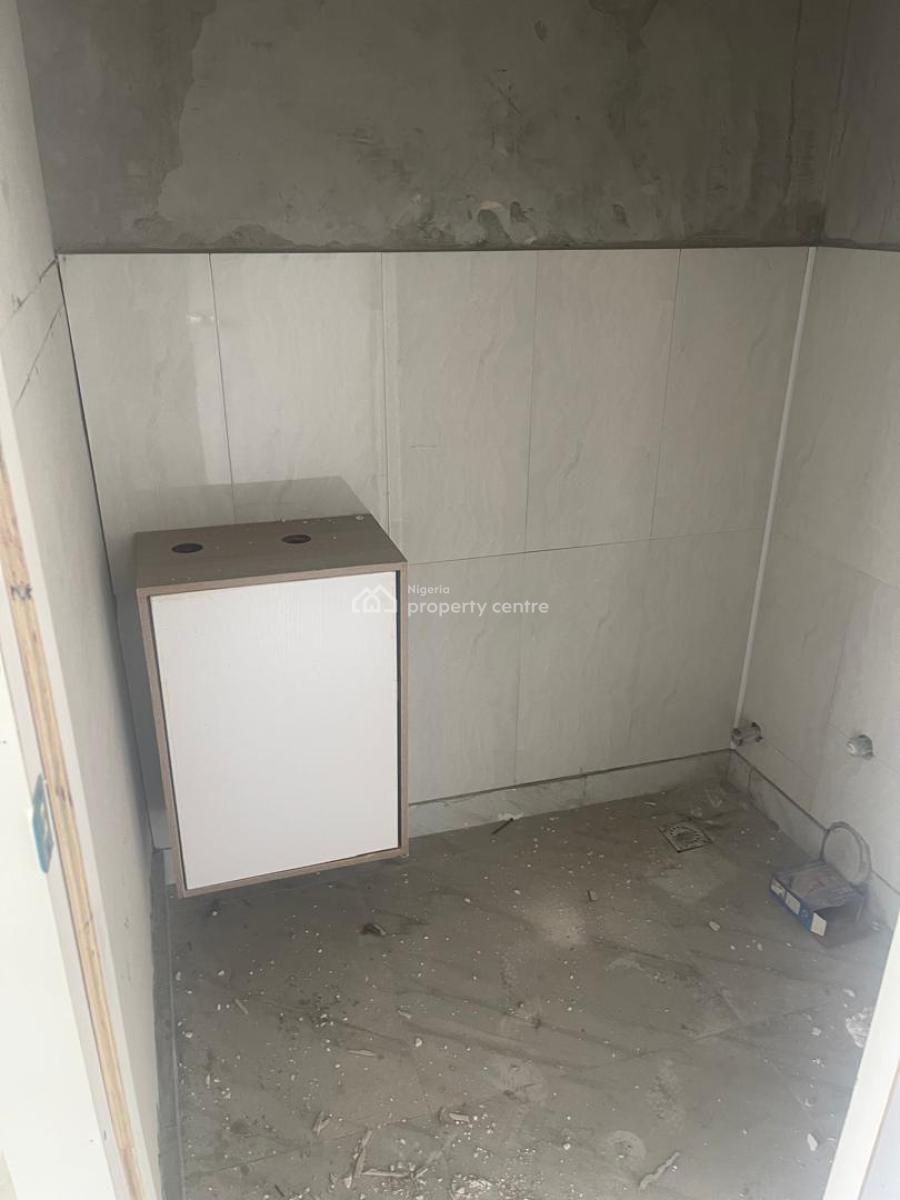 Open Plan Office and Shop Space, Between Shoprite and Emperor Estate, Sangotedo, Ajah, Lagos, Plaza / Complex / Mall for Rent