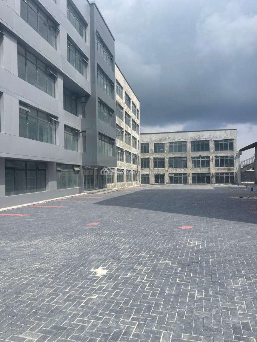 Open Plan Office and Shop Space, Between Shoprite and Emperor Estate, Sangotedo, Ajah, Lagos, Plaza / Complex / Mall for Rent