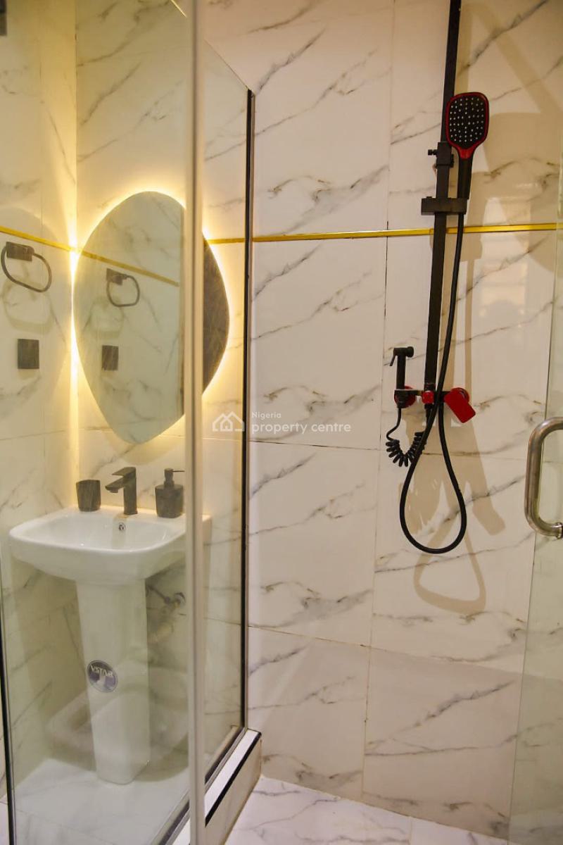 Luxury 4bed with a Lounge, Balcony & Bathtub, 7a Milan Way, Off Ebulefour Lane, Lekki Palm City Estate Ajah. Off Add, Ado, Ajah, Lagos, Flat / Apartment Short Let