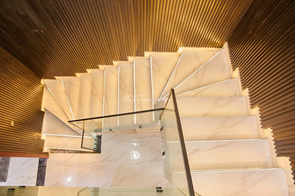 Luxury 4bed with a Lounge, Balcony & Bathtub, 7a Milan Way, Off Ebulefour Lane, Lekki Palm City Estate Ajah. Off Add, Ado, Ajah, Lagos, Flat / Apartment Short Let