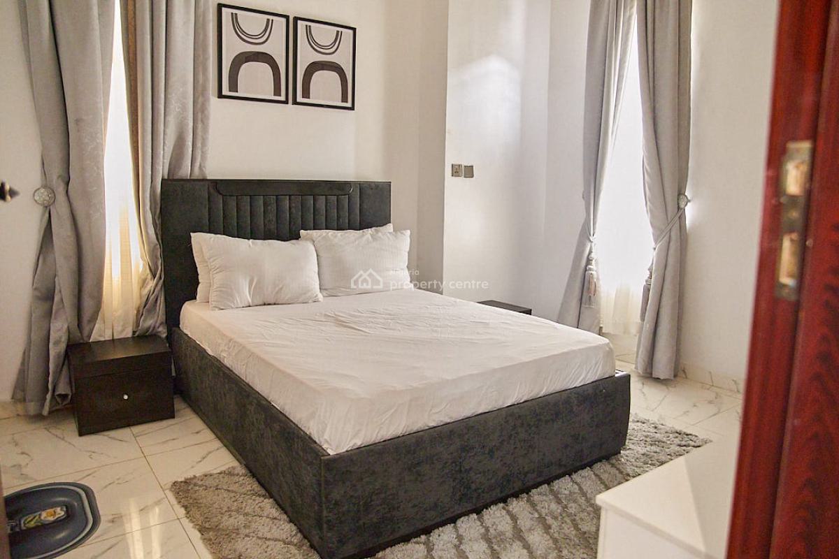 Luxury 4bed with a Lounge, Balcony & Bathtub, 7a Milan Way, Off Ebulefour Lane, Lekki Palm City Estate Ajah. Off Add, Ado, Ajah, Lagos, Flat / Apartment Short Let