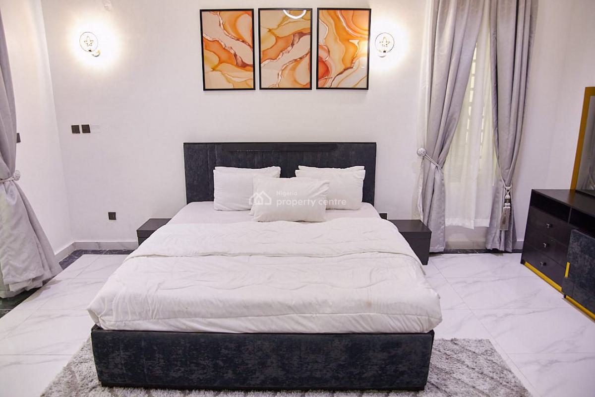 Luxury 4bed with a Lounge, Balcony & Bathtub, 7a Milan Way, Off Ebulefour Lane, Lekki Palm City Estate Ajah. Off Add, Ado, Ajah, Lagos, Flat / Apartment Short Let