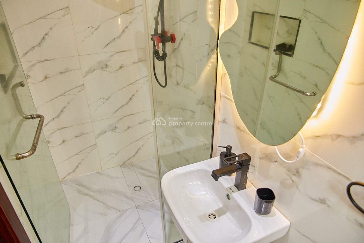 Luxury 4bed with a Lounge, Balcony & Bathtub, 7a Milan Way, Off Ebulefour Lane, Lekki Palm City Estate Ajah. Off Add, Ado, Ajah, Lagos, Flat / Apartment Short Let