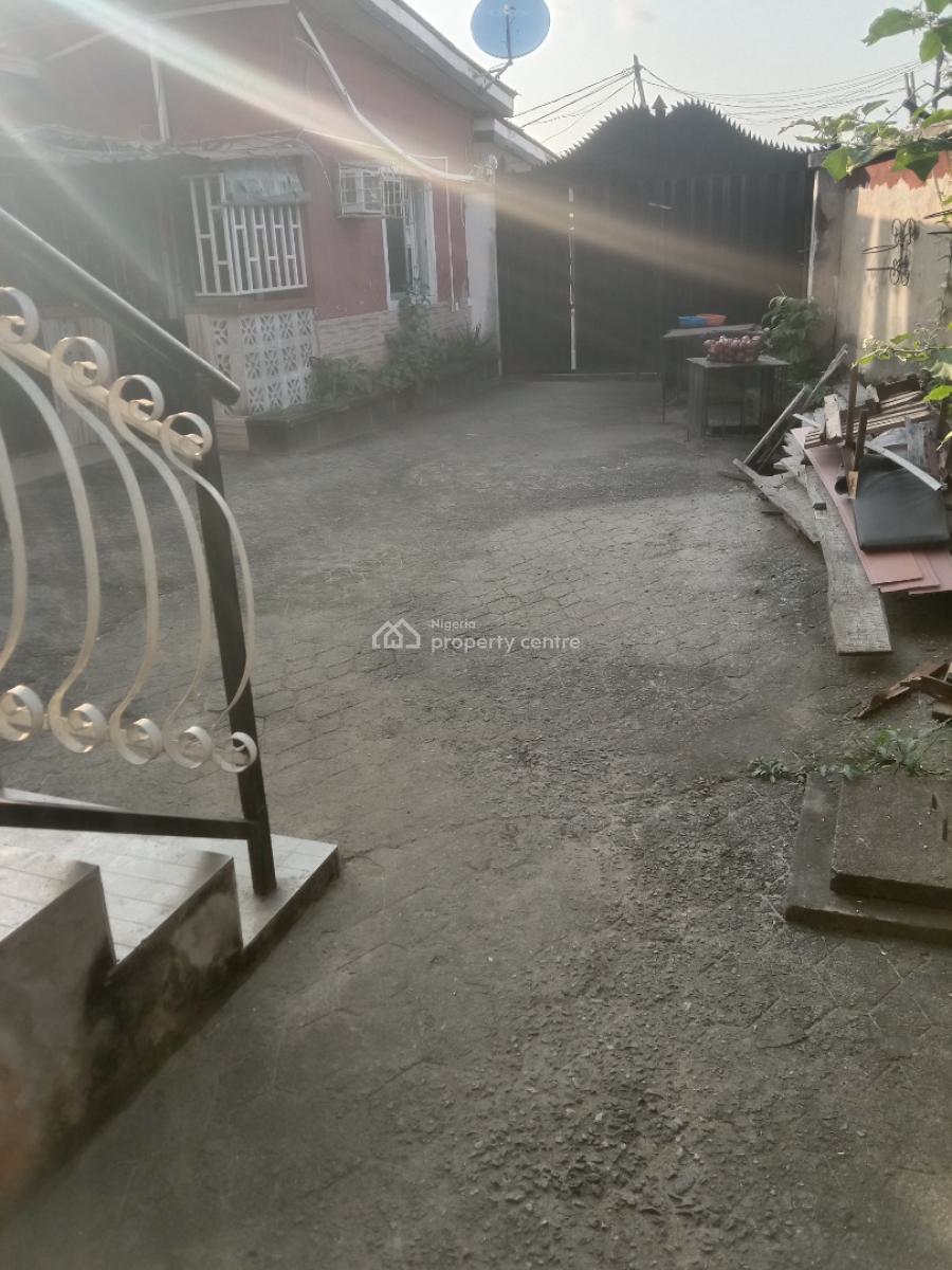 Standard 2-bedroom Flat with 2 Toilet Not Far From The Road, Powerline Ado Off Badore Road, Ajah, Lagos, House for Rent