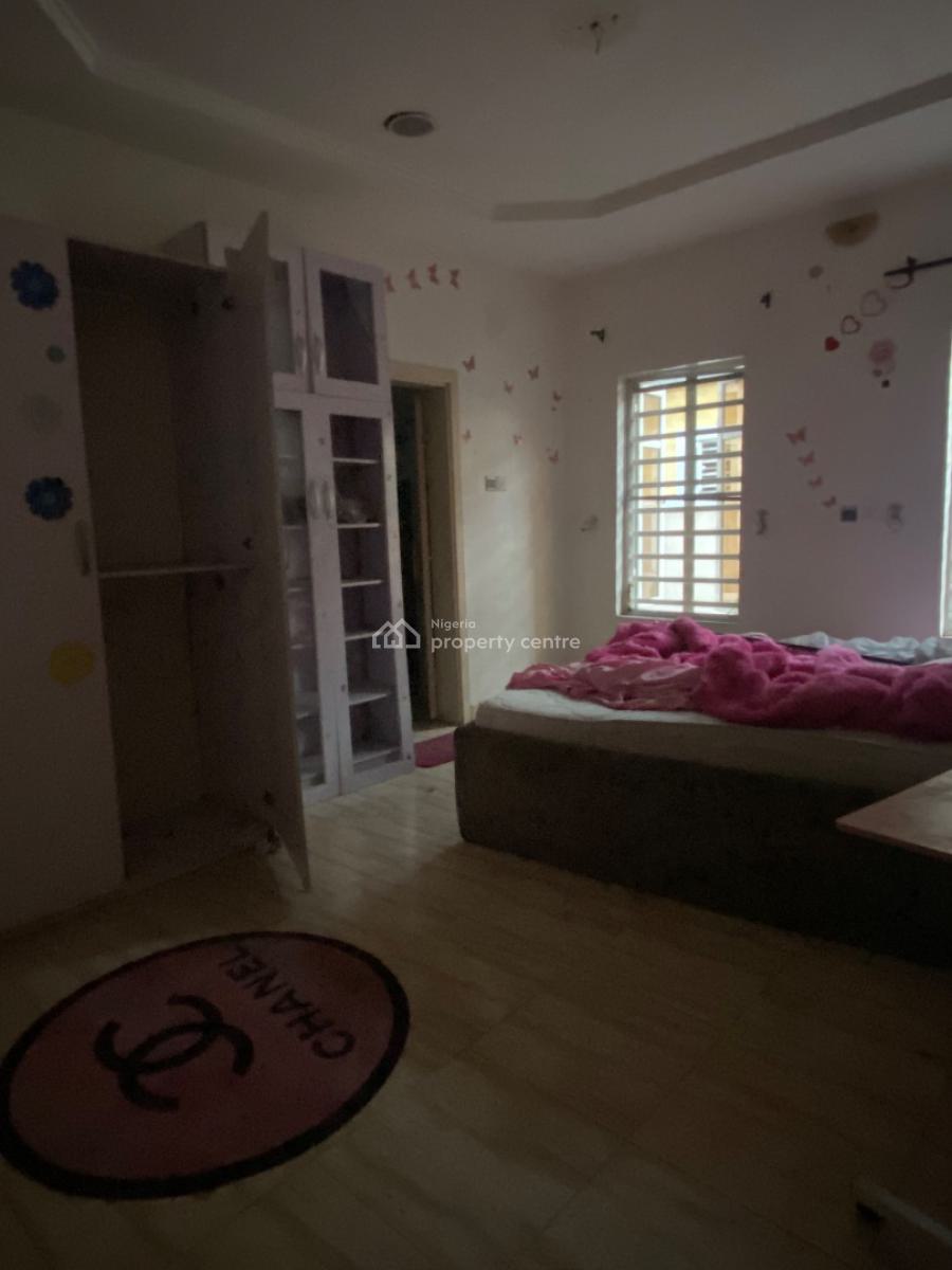 Luxury Spacious One Room Shared Apartment, Chevron , Along Chevron Drive in an Estate, Lekki, Lagos, Self Contain (single Rooms) for Rent