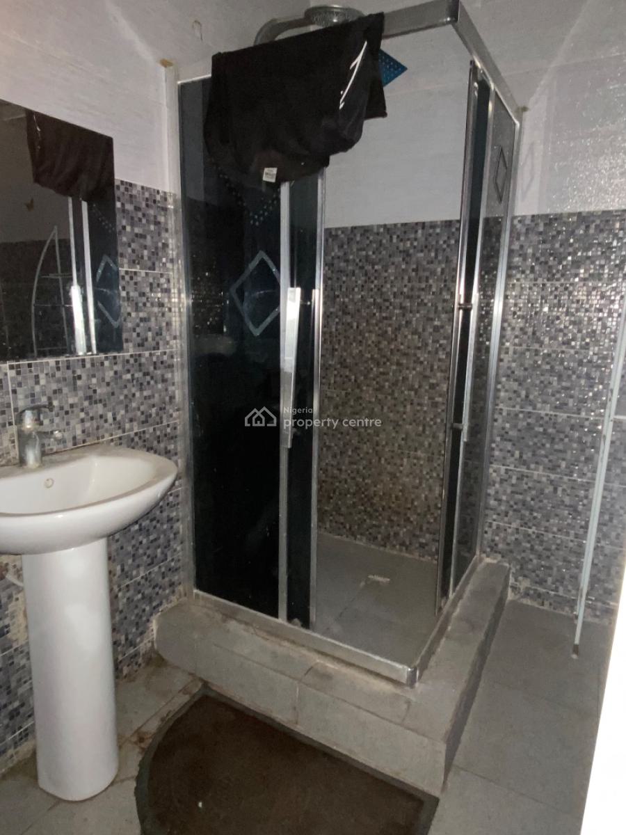 Luxury Spacious One Room Shared Apartment, Chevron , Along Chevron Drive in an Estate, Lekki, Lagos, Self Contain (single Rooms) for Rent