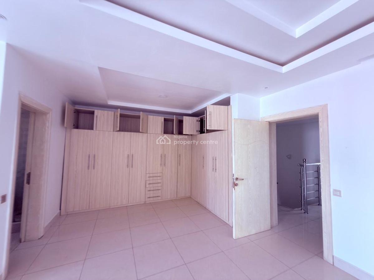Well Spacious 4bedrooms Terrace Duplex.  2 Living Rooms, Life Camp, Abuja, House for Rent