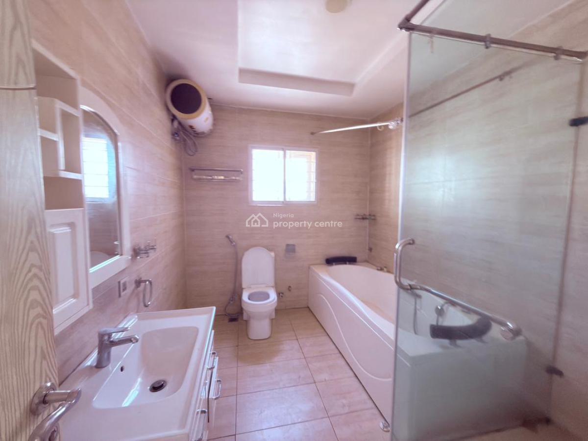 Well Spacious 4bedrooms Terrace Duplex.  2 Living Rooms, Life Camp, Abuja, House for Rent