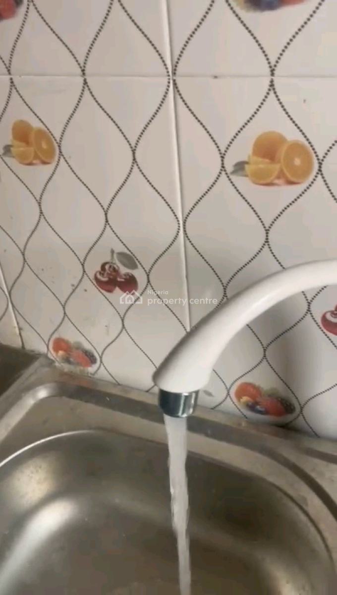 Renovated 3  Bedroom All Rooms Ensuite, Gbagada, Lagos, Flat / Apartment for Rent