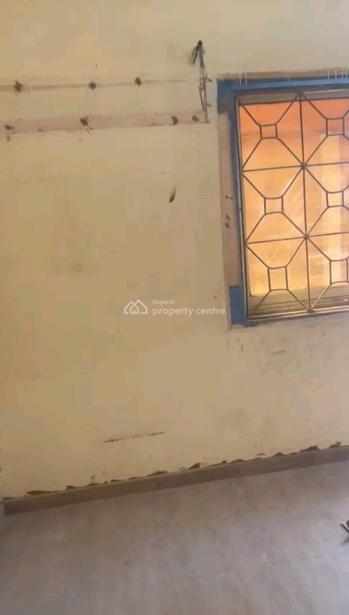 Renovated 3  Bedroom All Rooms Ensuite, Gbagada, Lagos, Flat / Apartment for Rent