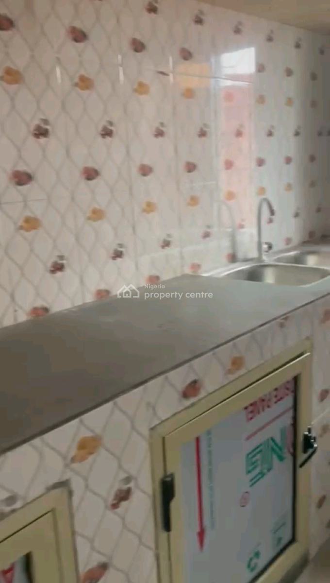 Renovated 3  Bedroom All Rooms Ensuite, Gbagada, Lagos, Flat / Apartment for Rent