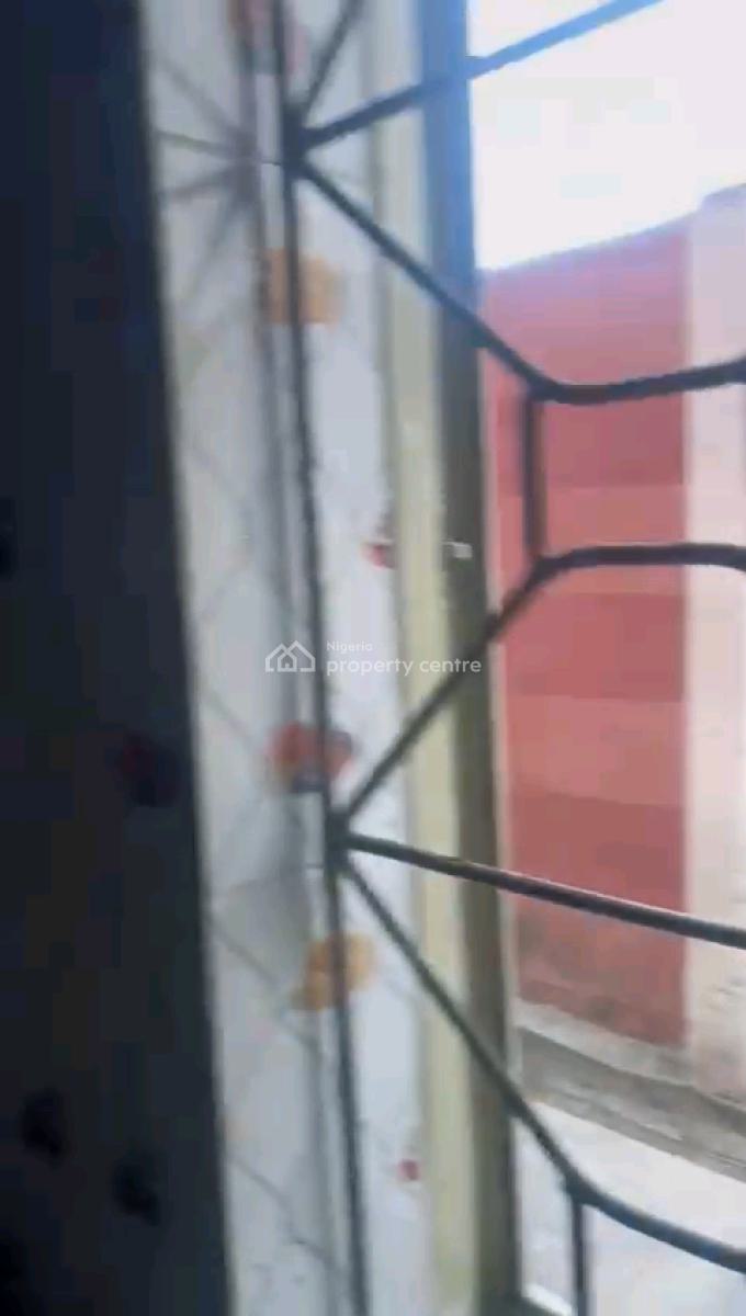 Renovated 3  Bedroom All Rooms Ensuite, Gbagada, Lagos, Flat / Apartment for Rent