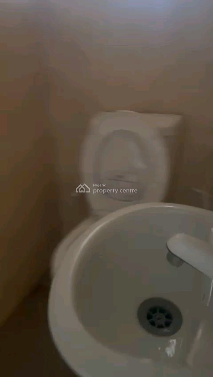 Renovated 3  Bedroom All Rooms Ensuite All Tiled with Kitchen Cabs, Gbagada, Lagos, Flat / Apartment for Rent