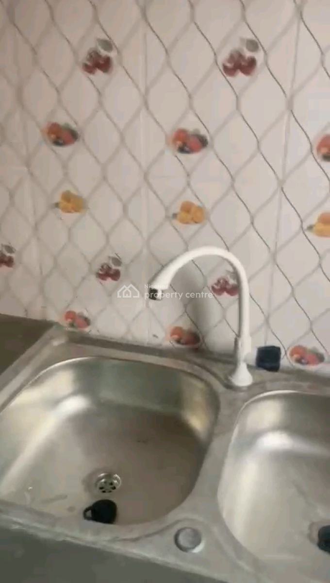 Renovated 3  Bedroom All Rooms Ensuite All Tiled with Kitchen Cabs, Gbagada, Lagos, Flat / Apartment for Rent