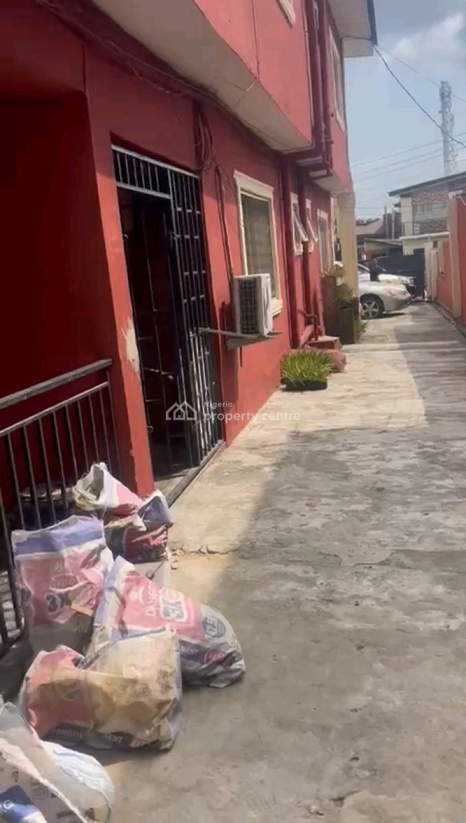 Renovated 3  Bedroom All Rooms Ensuite All Tiled with Kitchen Cabs, Gbagada, Lagos, Flat / Apartment for Rent