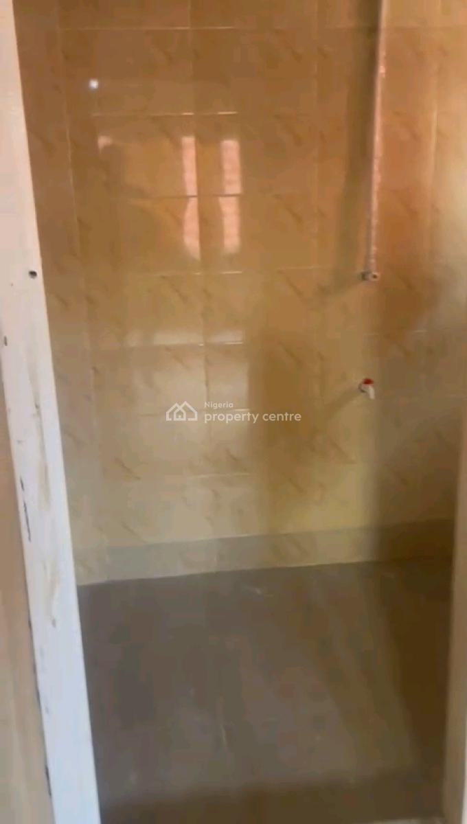 Renovated 3  Bedroom All Rooms Ensuite All Tiled with Kitchen Cabs, Gbagada, Lagos, Flat / Apartment for Rent