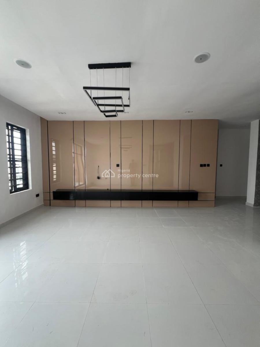 2bedroom Apartment, Ologolo, Lekki, Lagos, Flat / Apartment for Sale