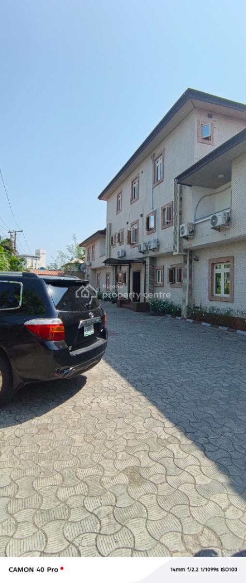 Studio Apartment in Lekki Phase 1, Off Admiralty Way, Lekki Phase 1, Lekki, Lagos, Self Contain (single Rooms) for Rent