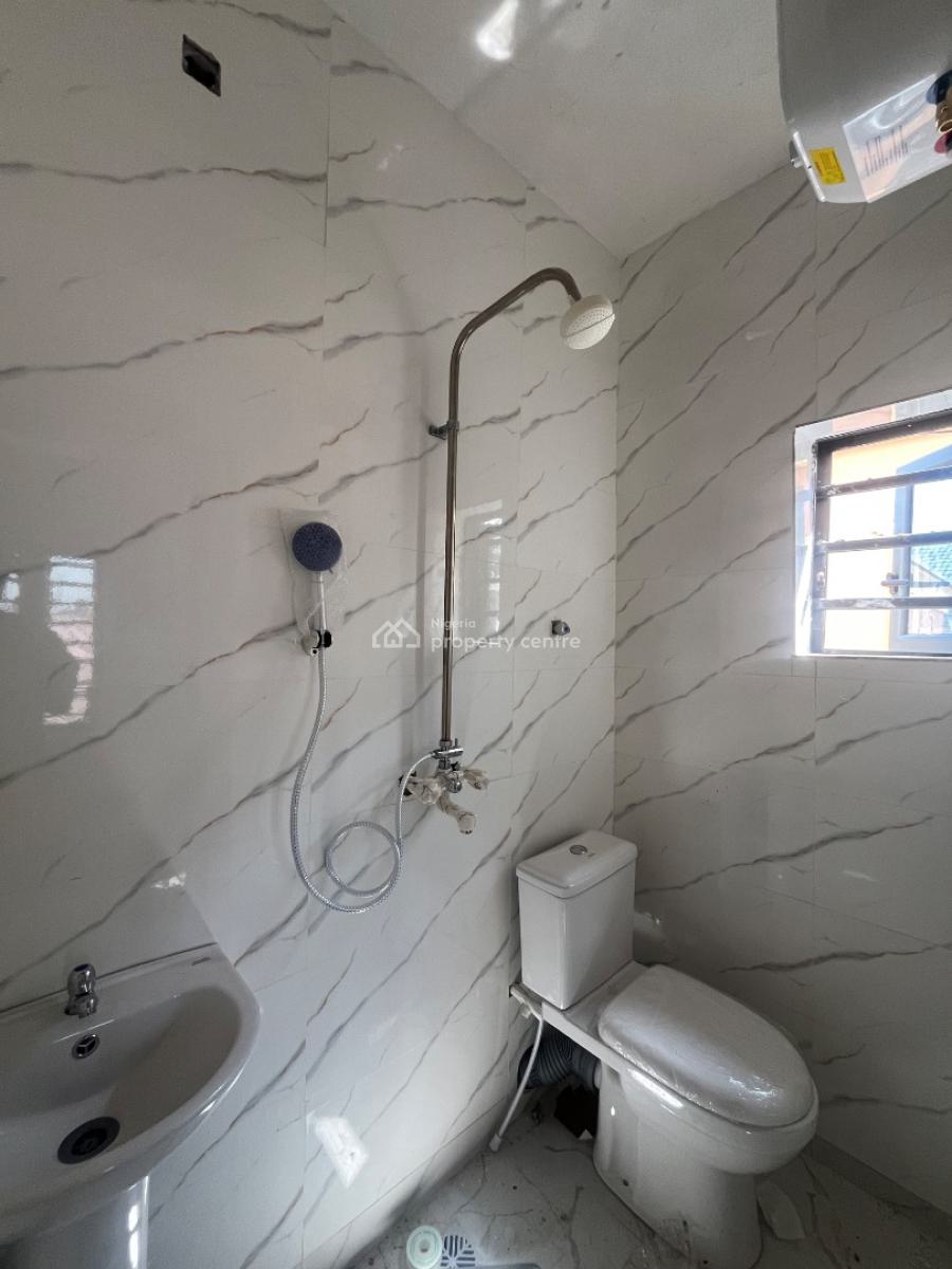 2bedroom Flat, Olive Garden Estate, Ogombo, Ajah, Lagos, Flat / Apartment for Rent