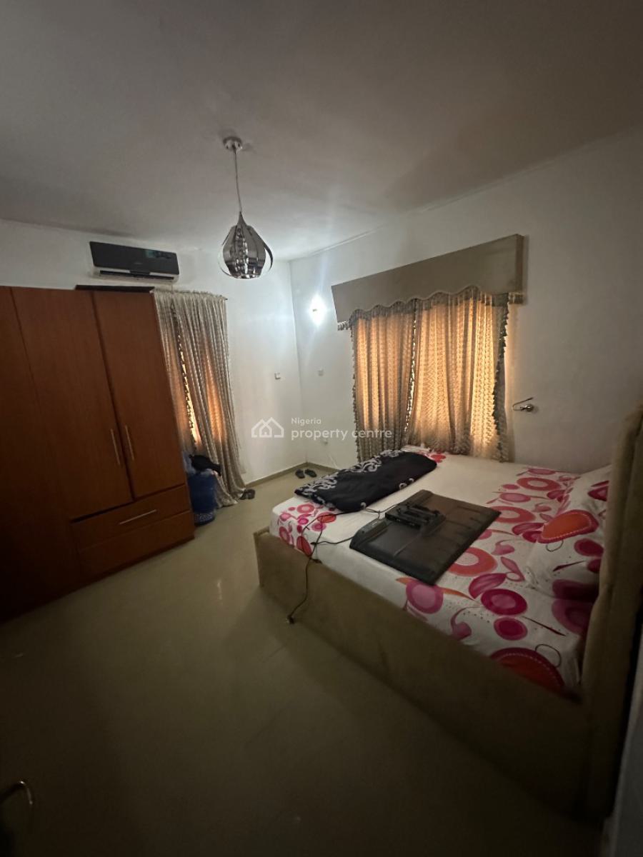 Two Bedroom Apartment in a Decent Neighborhood, 5th Avenue Gwarinpa, Gwarinpa, Abuja, Flat / Apartment for Rent