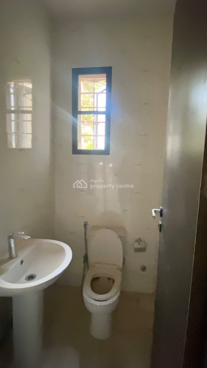 Neatly Built 3 Bedroom Flat  Jahi, Jahi, Jahi, Abuja, Block of Flats for Sale