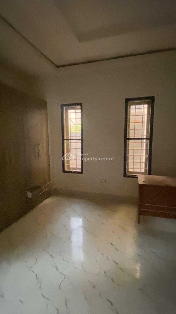 Neatly Built 3 Bedroom Flat  Jahi, Jahi, Jahi, Abuja, Block of Flats for Sale