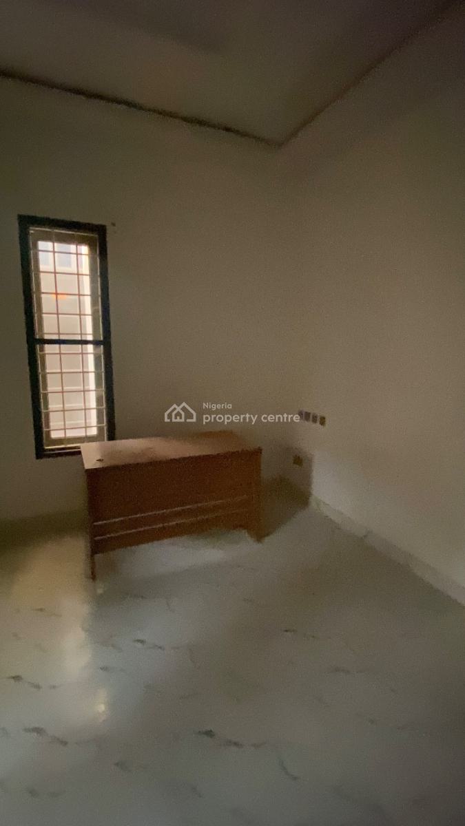 Neatly Built 3 Bedroom Flat  Jahi, Jahi, Jahi, Abuja, Block of Flats for Sale