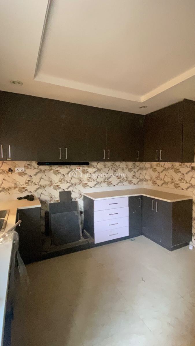 Neatly Built 4 Bedroom Terrace Duplex + Bq  Jahi, Jahi, Jahi, Abuja, Terraced Duplex for Rent