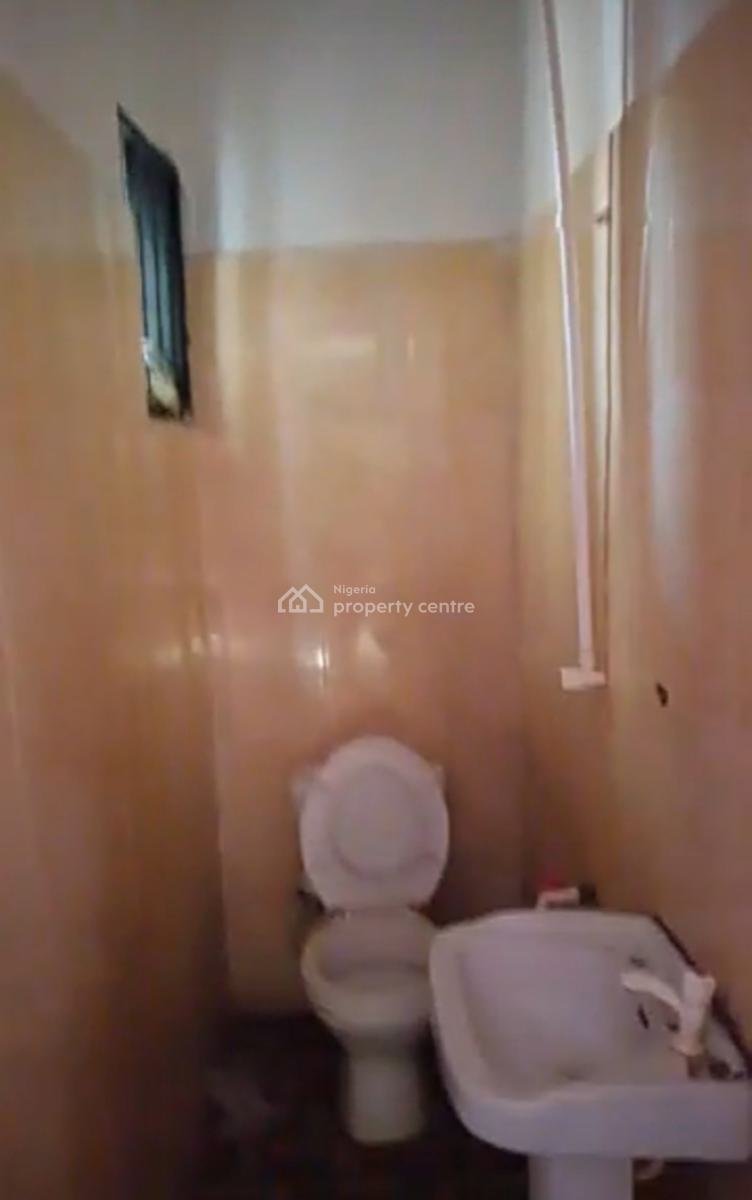 Large and Spacious 2 Bedroom Apartment {video Available}, Thomas Estate, Ajah, Lagos, Flat / Apartment for Rent