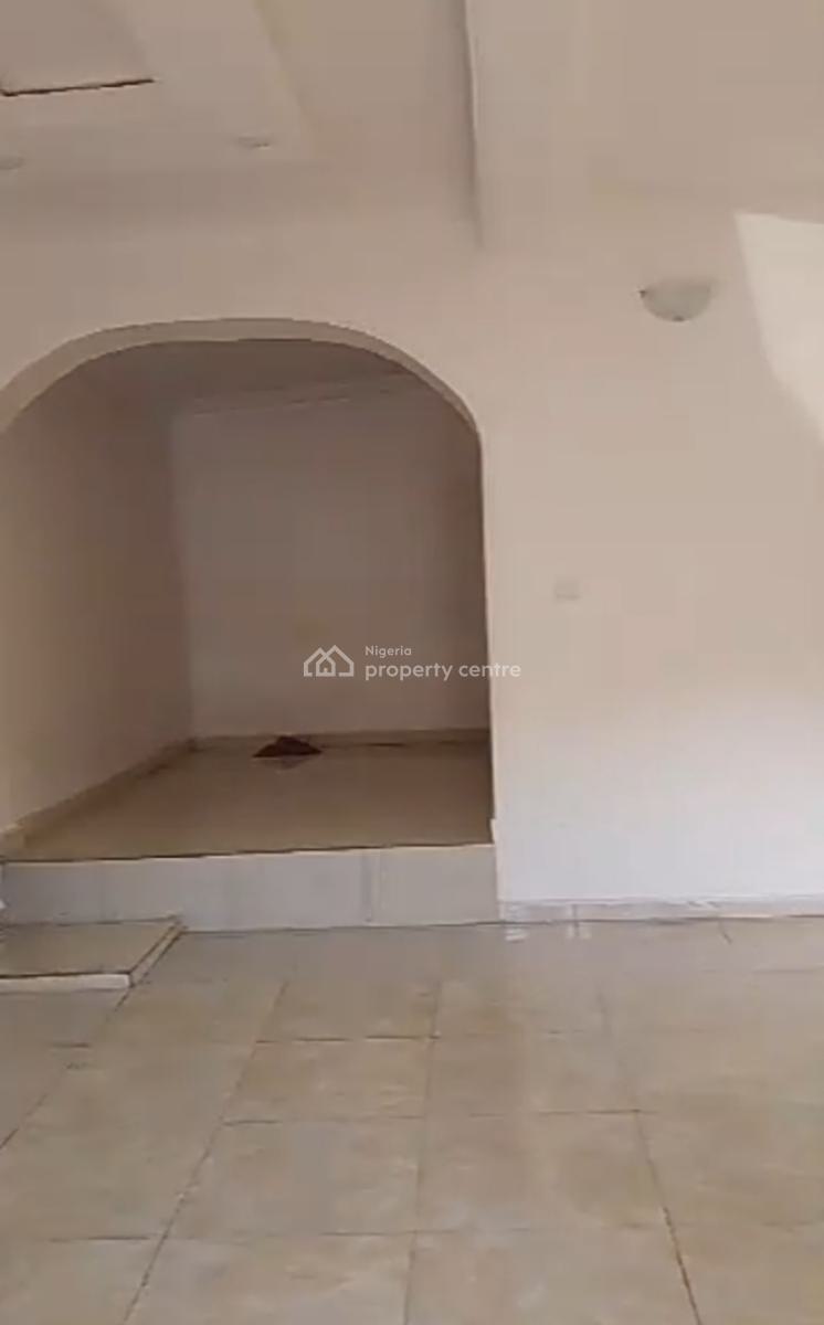 Large and Spacious 2 Bedroom Apartment {video Available}, Thomas Estate, Ajah, Lagos, Flat / Apartment for Rent