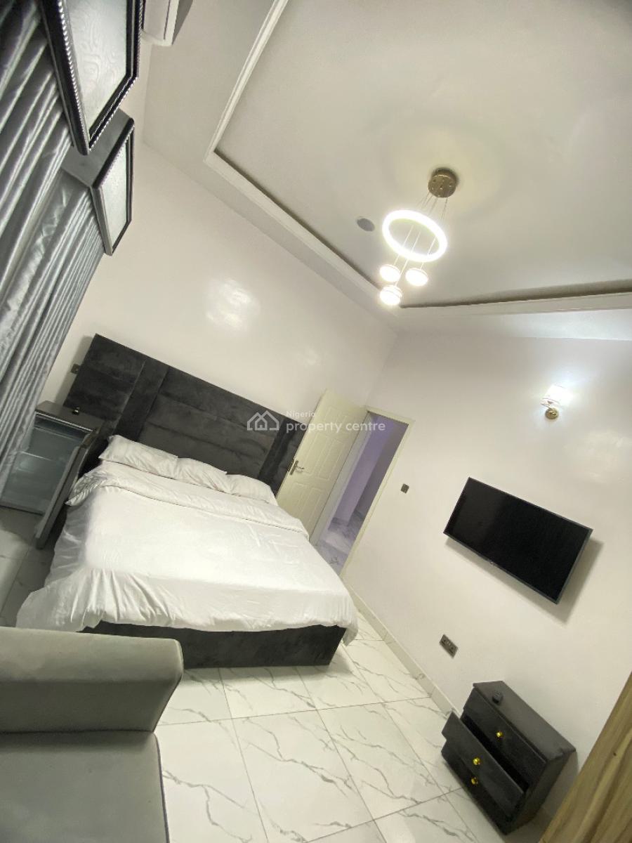 Luxuriously Serviced and Furnished One Bedroom, Chevron, Lekki, Lagos, Mini Flat (room and Parlour) for Rent