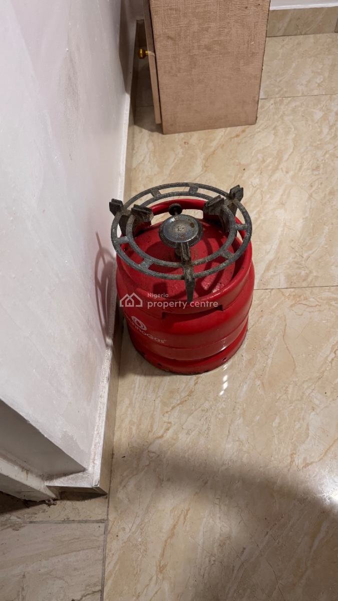 Partially Furnished One Bedroom Apartment in a Fully Serviced Estate, Victoria Crest Apartment, Osapa, Lekki, Lagos, Mini Flat (room and Parlour) for Rent