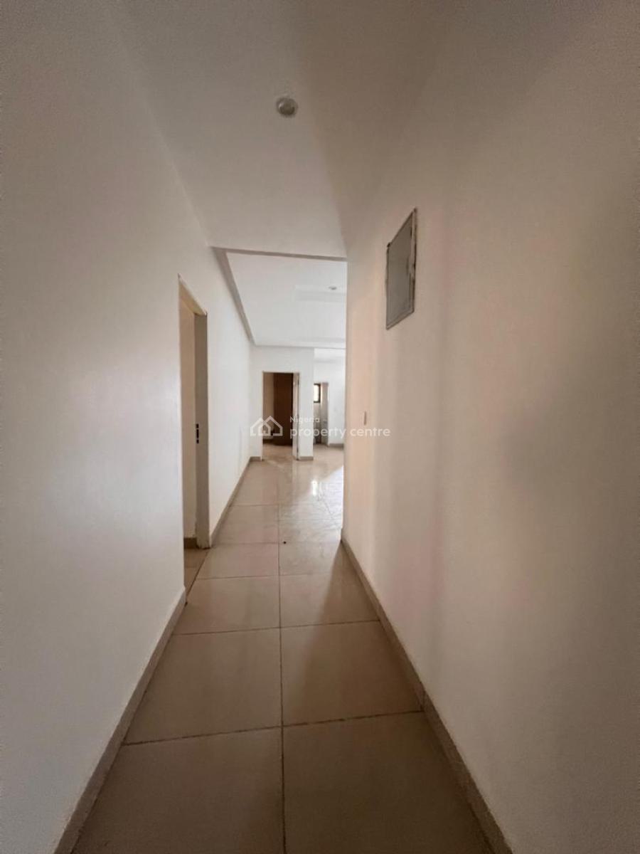 Massive 3 Bedrooms Flat in a Beautiful Estate on Fully Tarred Road, Area 1 Axis, Durumi, Abuja, House for Sale