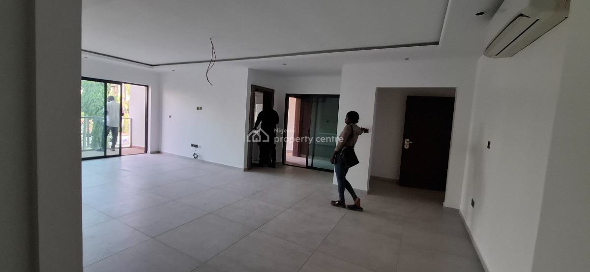 Luxurious Two Bedroom Apartment with Swimming Pool, Wuse 2, Abuja, Flat / Apartment for Sale