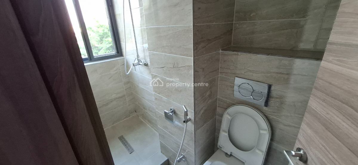 Luxurious Two Bedroom Apartment with Swimming Pool, Wuse 2, Abuja, Flat / Apartment for Sale