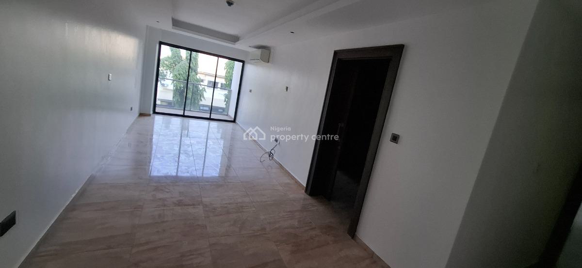 Luxurious Two Bedroom Apartment with Swimming Pool, Wuse 2, Abuja, Flat / Apartment for Sale