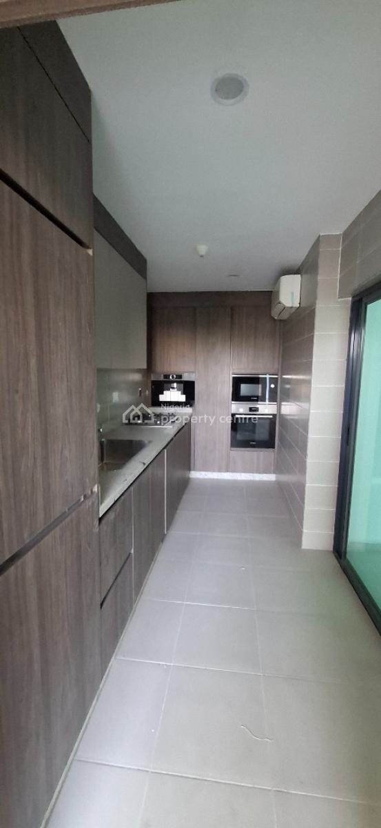 Luxurious Two Bedroom Apartment with Swimming Pool, Wuse 2, Abuja, Flat / Apartment for Sale