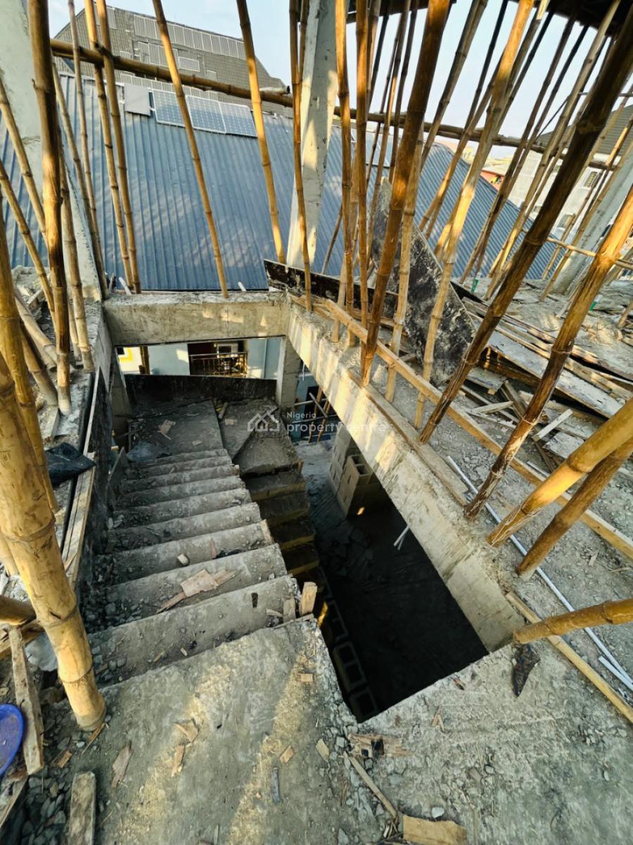 High-income Luxury Studio Apartment with Rooftop Lounge for Short-stay, 2 Mins From The University of Lagos, Akoka, Yaba, Lagos, Mini Flat (room and Parlour) for Sale