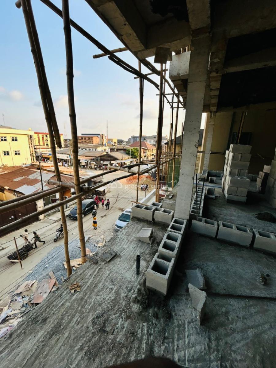 High-income Luxury Studio Apartment with Rooftop Lounge for Short-stay, 2 Mins From The University of Lagos, Akoka, Yaba, Lagos, Mini Flat (room and Parlour) for Sale