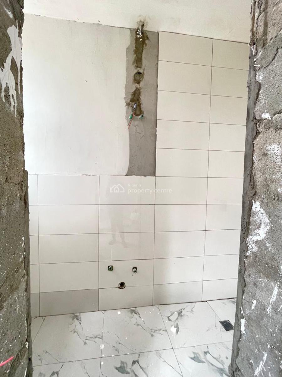 Contemporary 2bedroom Maisonette Home, Lekki Phase 1, Lekki, Lagos, Flat / Apartment for Sale