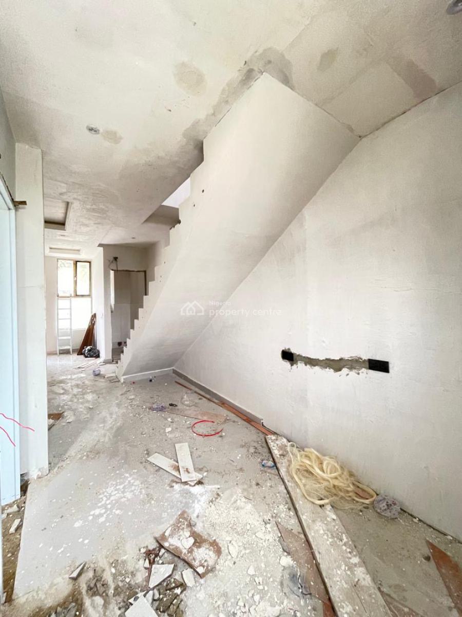 Contemporary 2bedroom Maisonette Home, Lekki Phase 1, Lekki, Lagos, Flat / Apartment for Sale