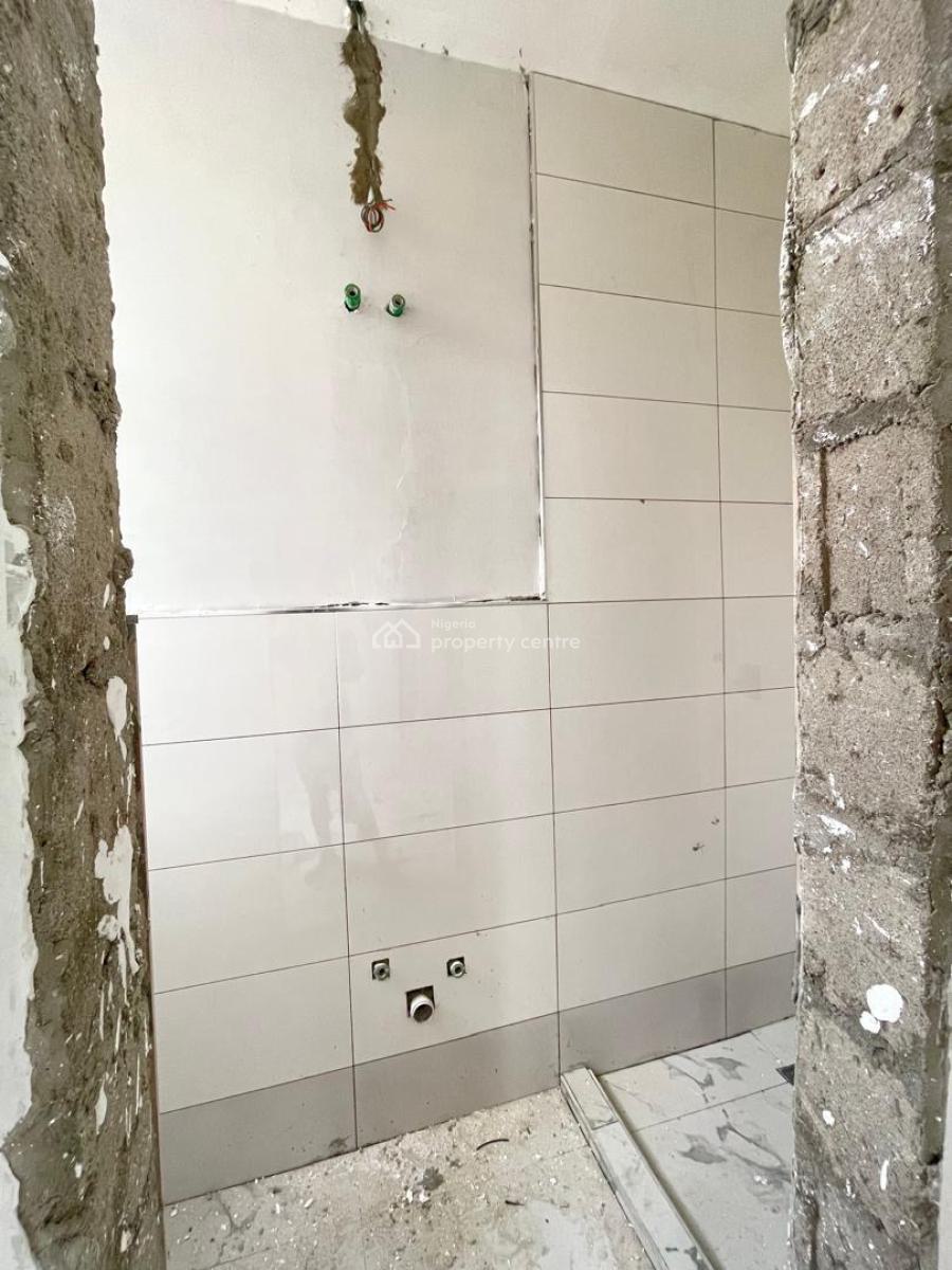 Contemporary 2bedroom Maisonette Home, Lekki Phase 1, Lekki, Lagos, Flat / Apartment for Sale