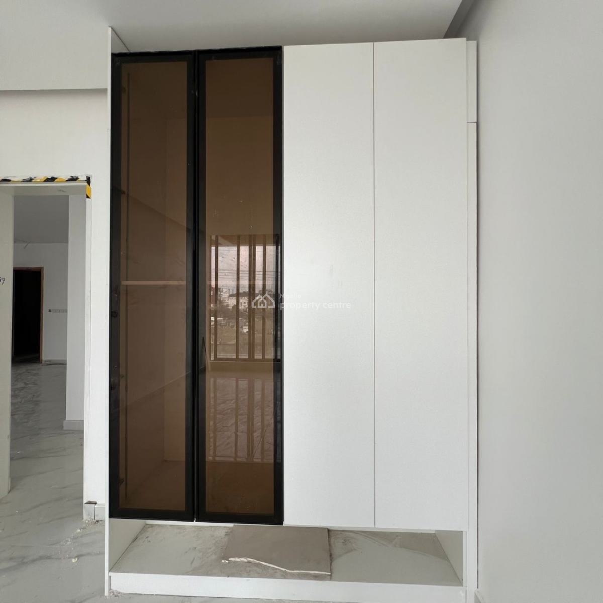 Luxury One Bedroom Apartment, Lekki Phase 1, Lekki, Lagos, Flat / Apartment for Sale