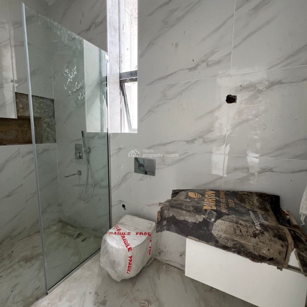 Luxury One Bedroom Apartment, Lekki Phase 1, Lekki, Lagos, Flat / Apartment for Sale