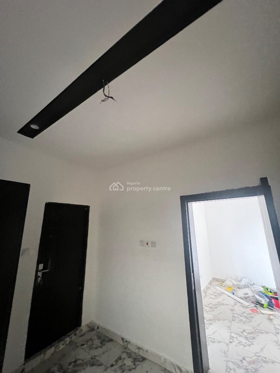 a Well Built 2 Bedroom, By Sunshine Garden Opposite Sky Mall  Ajah, Lekki Phase 2, Lekki, Lagos, Flat / Apartment for Rent