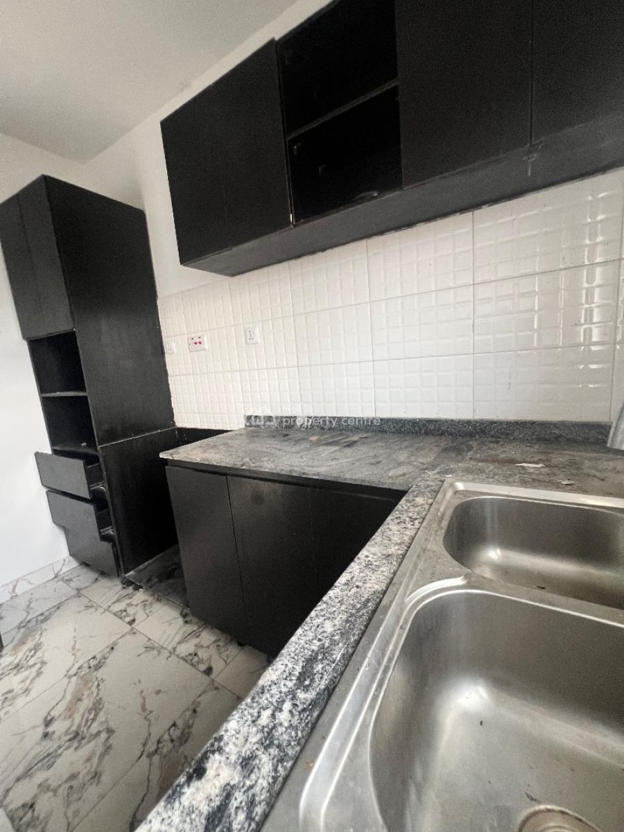 a Well Built 2 Bedroom, By Sunshine Garden Opposite Sky Mall  Ajah, Lekki Phase 2, Lekki, Lagos, Flat / Apartment for Rent