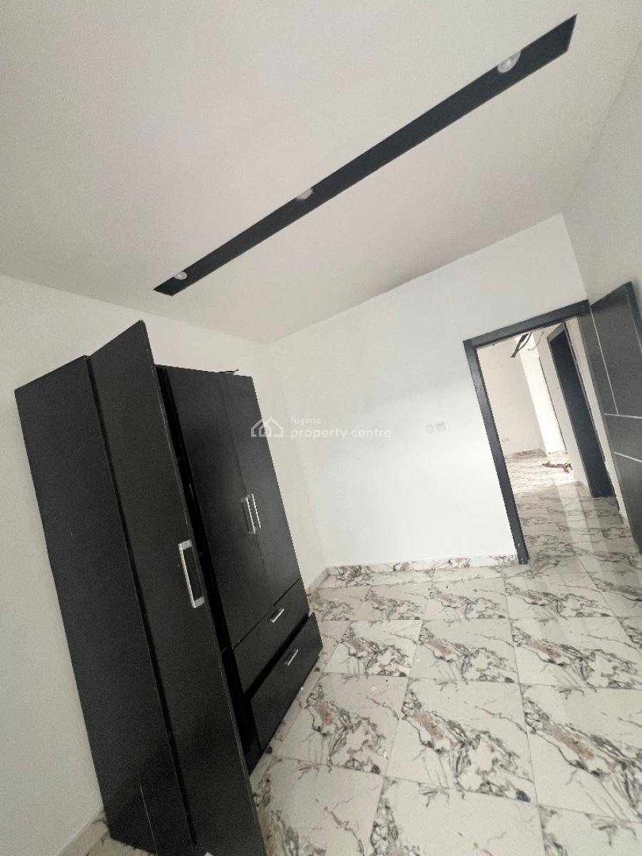 a Well Built 2 Bedroom, By Sunshine Garden Opposite Sky Mall  Ajah, Lekki Phase 2, Lekki, Lagos, Flat / Apartment for Rent