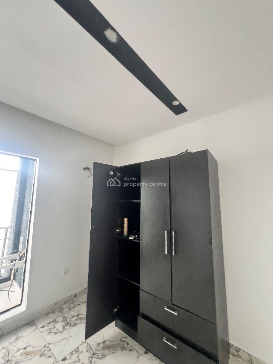 a Well Built 2 Bedroom, By Sunshine Garden Opposite Sky Mall  Ajah, Lekki Phase 2, Lekki, Lagos, Flat / Apartment for Rent