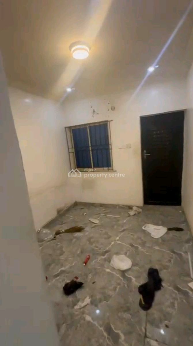 Decent Spacious Mini Flat Ground Floor, Soluyi, Gbagada, Lagos, Mini Flat (room and Parlour) for Rent