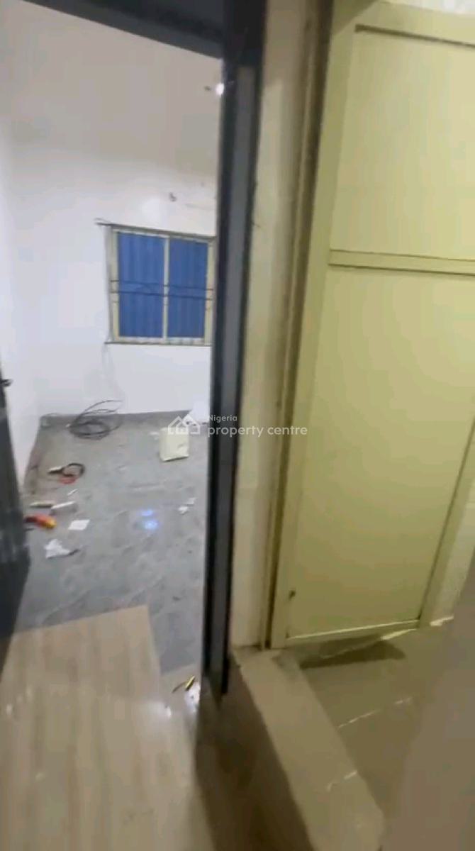 Decent Spacious Mini Flat Ground Floor, Soluyi, Gbagada, Lagos, Mini Flat (room and Parlour) for Rent